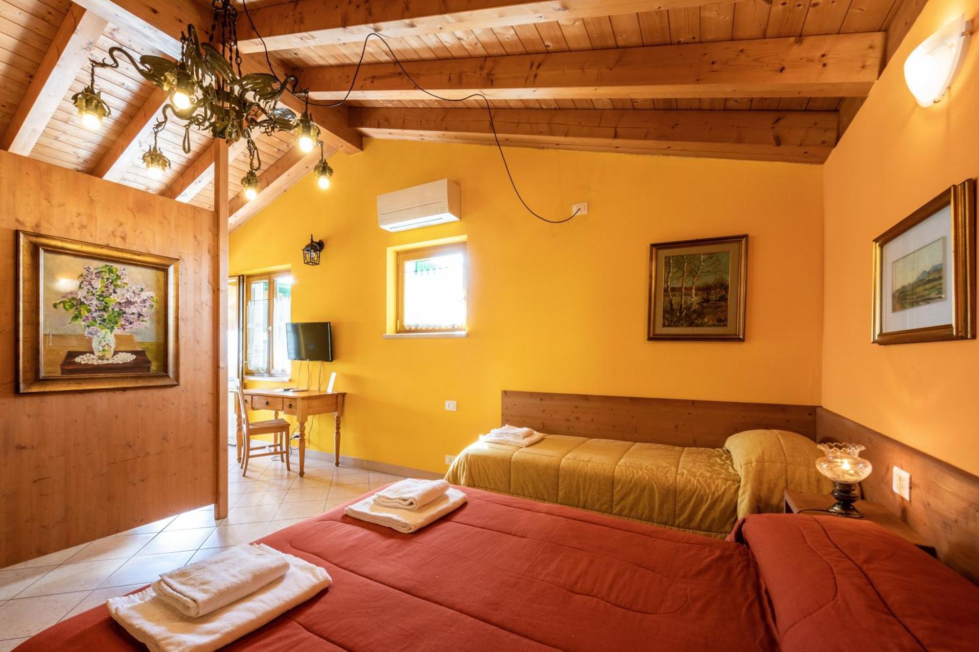 Agriturismo Il Porcellino Quinto di Valpantena ภายนอก รูปภาพ